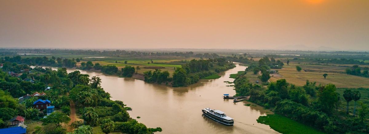 rv-toum-tiou-I-bateau-navigation01-Live-Studio-Live Studio-PANORAMA_SMALL